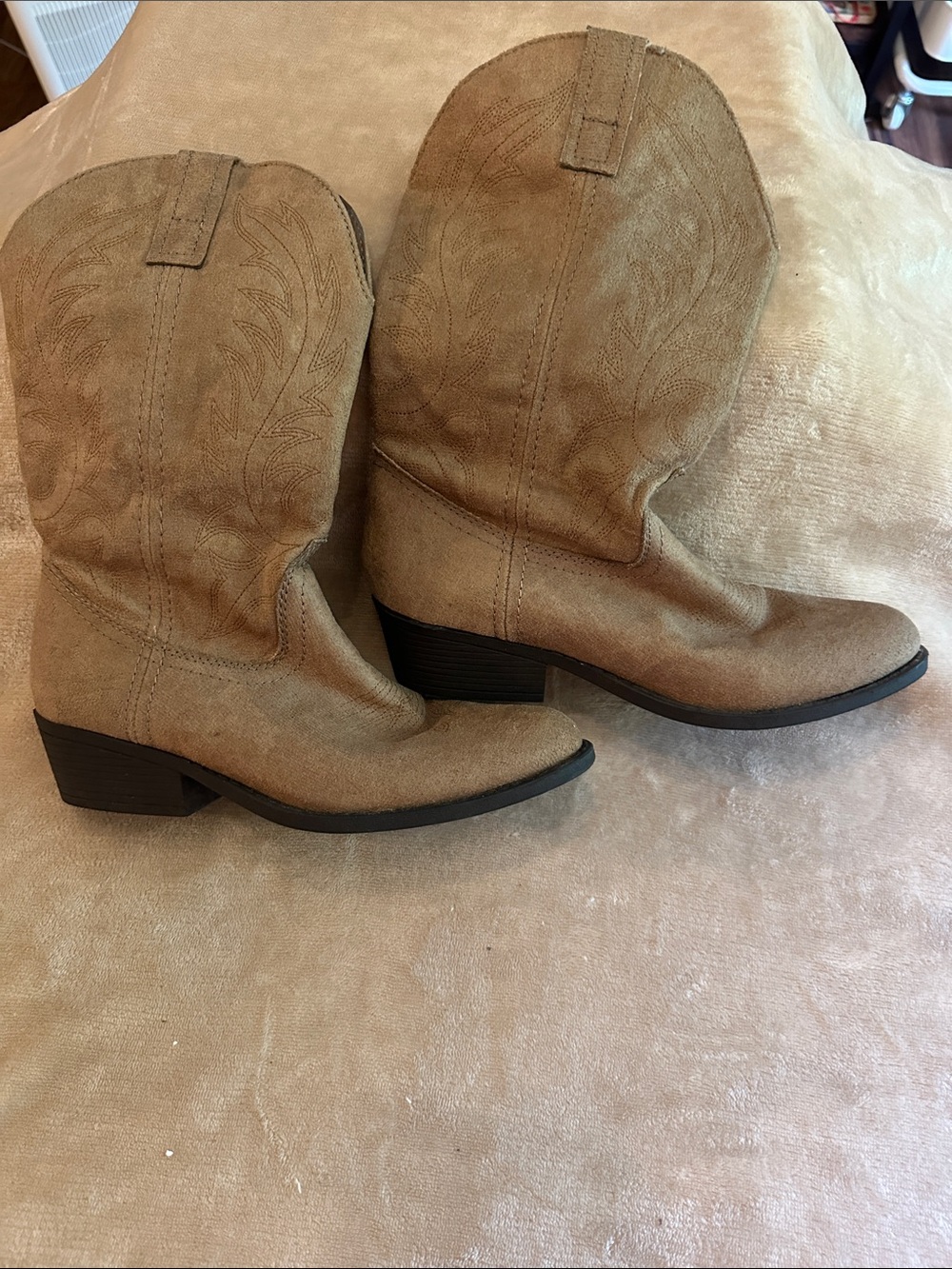 Rampage Tan Suede Western-Style Ankle Booties